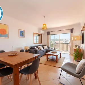 B73 - Luz Sun Apartment